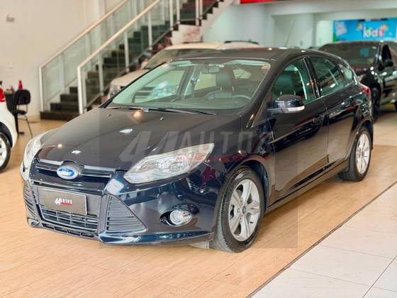 FORD FOCUS 2.0 SE PLUS SEDAN 16V FLEX 4P AUTOMÁTICO